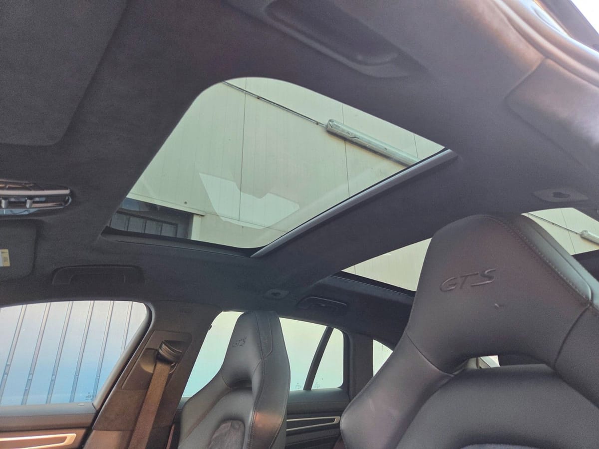 Porsche Panamera Sport Turismo GTS foto 4
