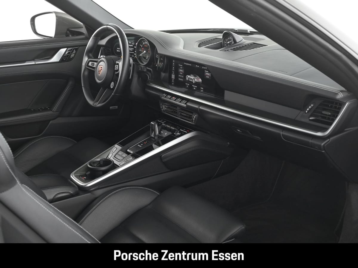 Porsche 992 911 Carrera 4S / LED Schaltwipp. Rückfahrkam foto 21