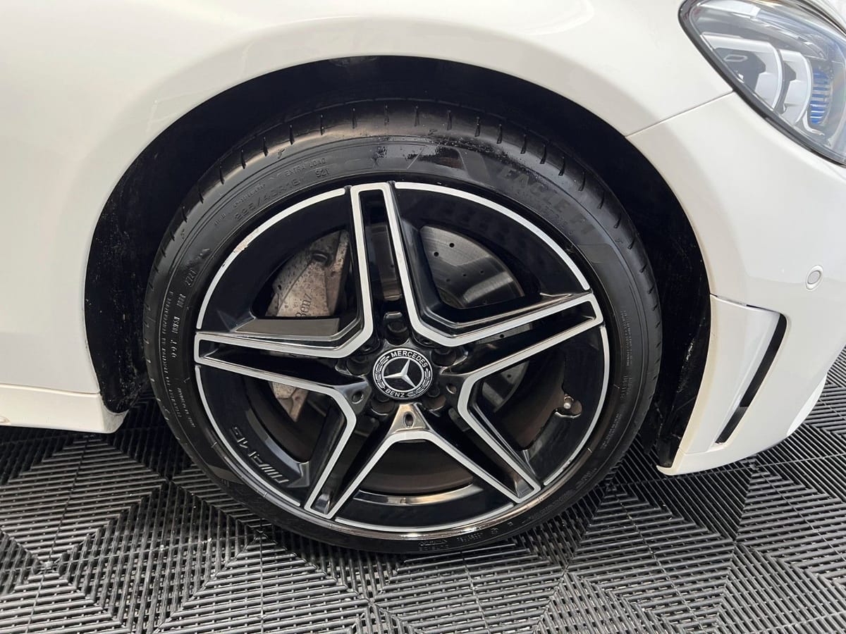 Mercedes-Benz C300 T-Modell AMG Line *LED *Assistent *RFK foto 11