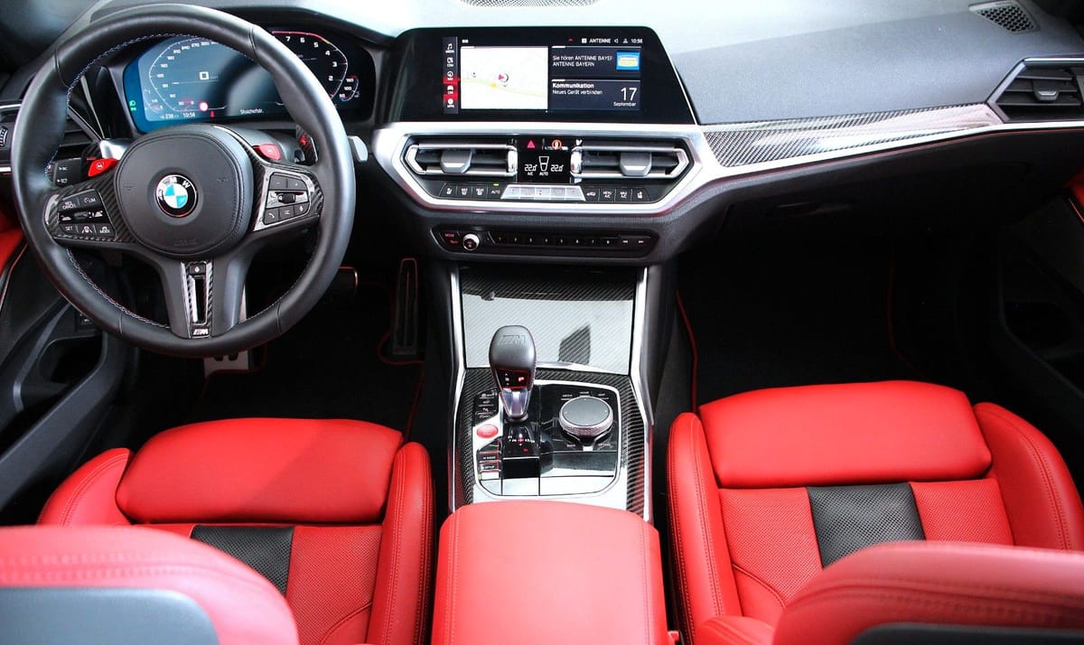 BMW M3 xDrive Competition (G80) Laser Carbon H&K HUD foto 12