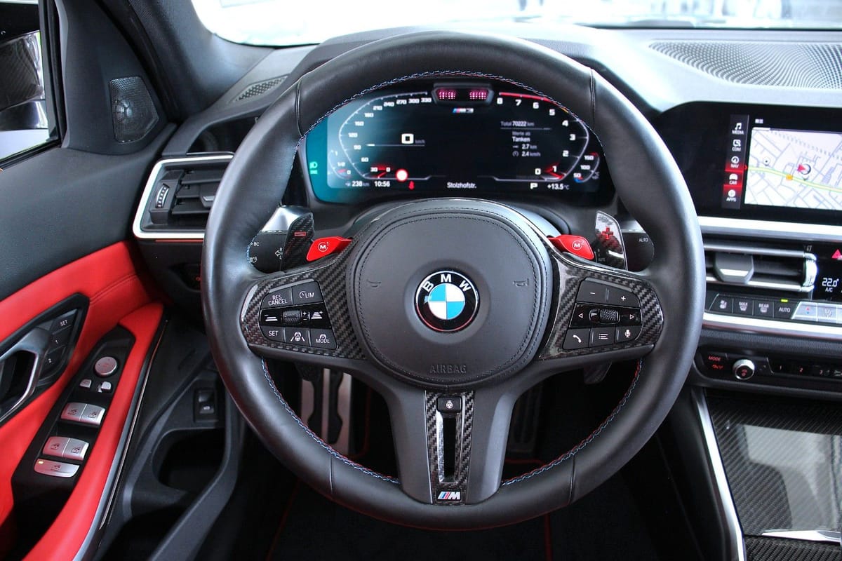 BMW M3 xDrive Competition (G80) Laser Carbon H&K HUD foto 13