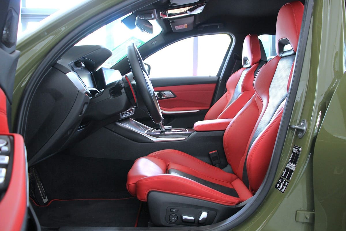 BMW M3 xDrive Competition (G80) Laser Carbon H&K HUD foto 17
