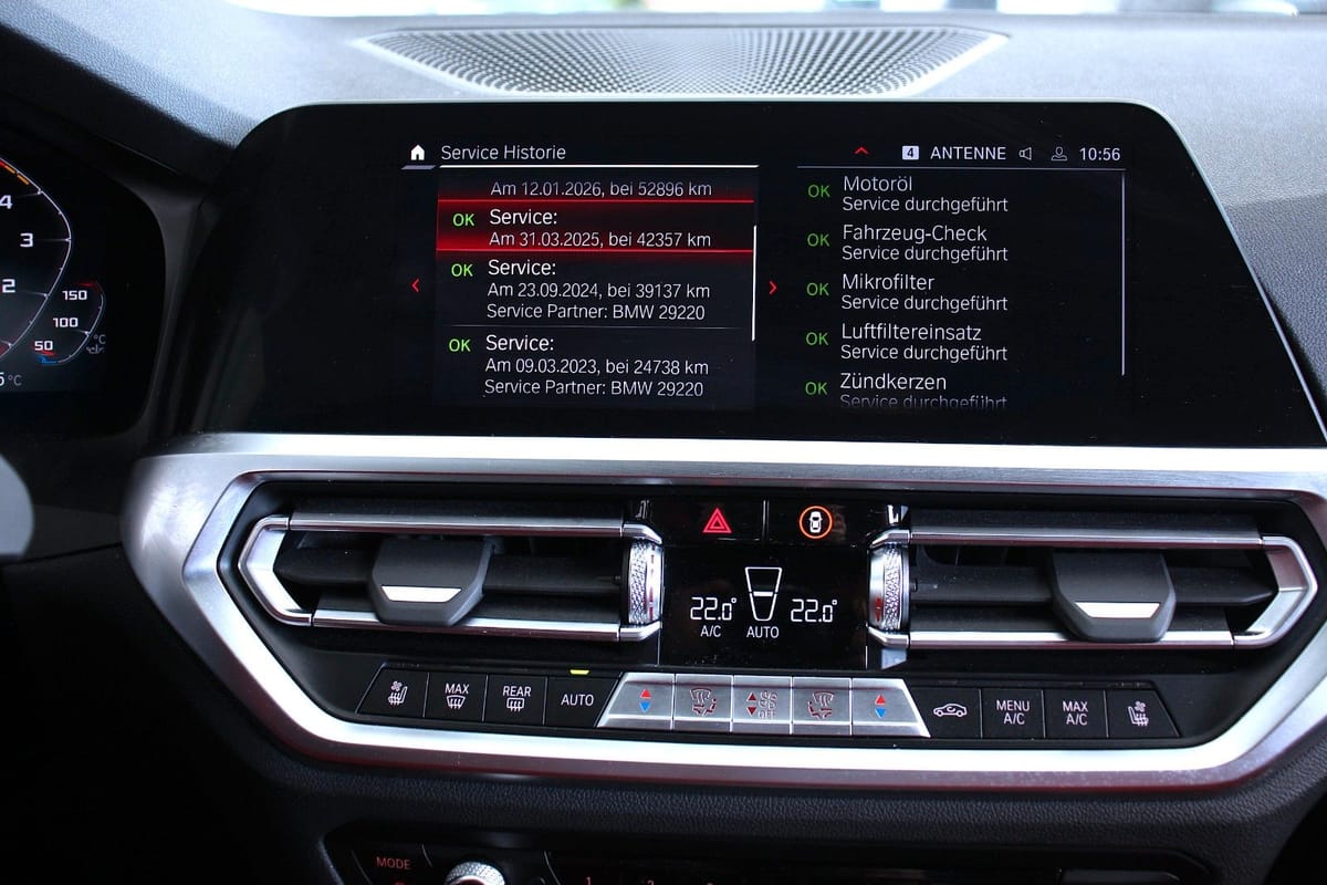 BMW M3 xDrive Competition (G80) Laser Carbon H&K HUD foto 20