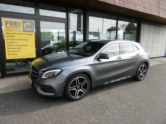 Mercedes-Benz GLA 200 2019