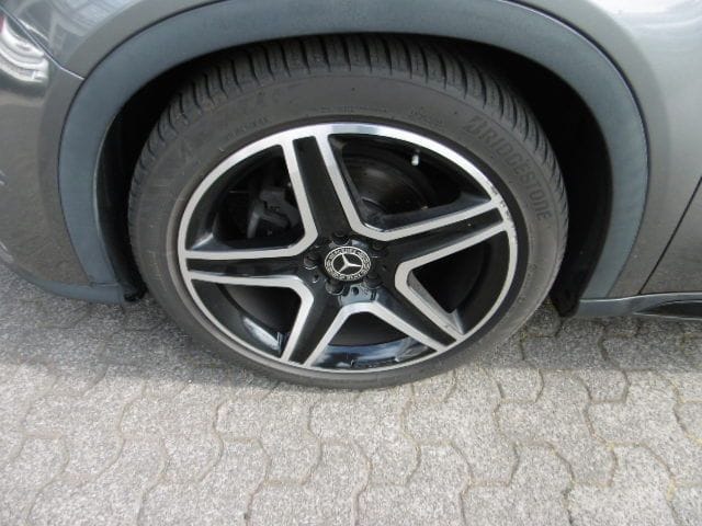 Mercedes-Benz GLA 200,AMG Line Automatik NAVI,19Zoll foto 2