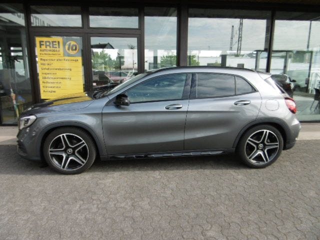 Mercedes-Benz GLA 200,AMG Line Automatik NAVI,19Zoll foto 3