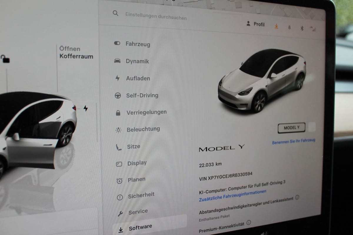 Tesla Model Y Basis RWD foto 12