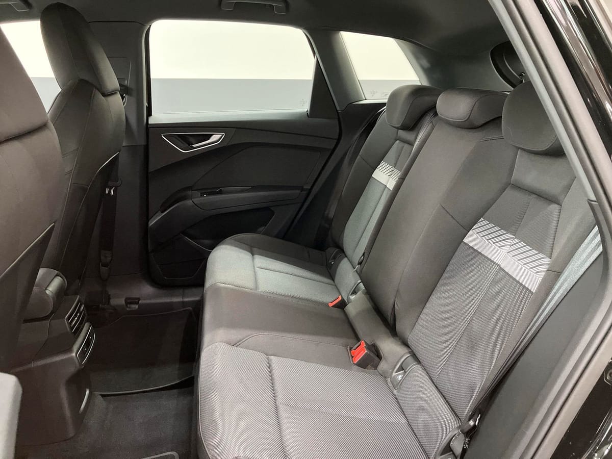 Audi Q4 e-tron advanced 50 quattro Matrix RFK ACC foto 9