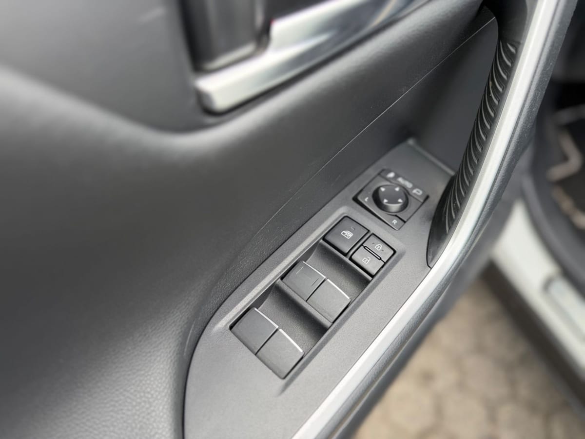 Toyota RAV 4 RAV4 Hybrid 4x2 Business Edition/PANO/360° foto 22