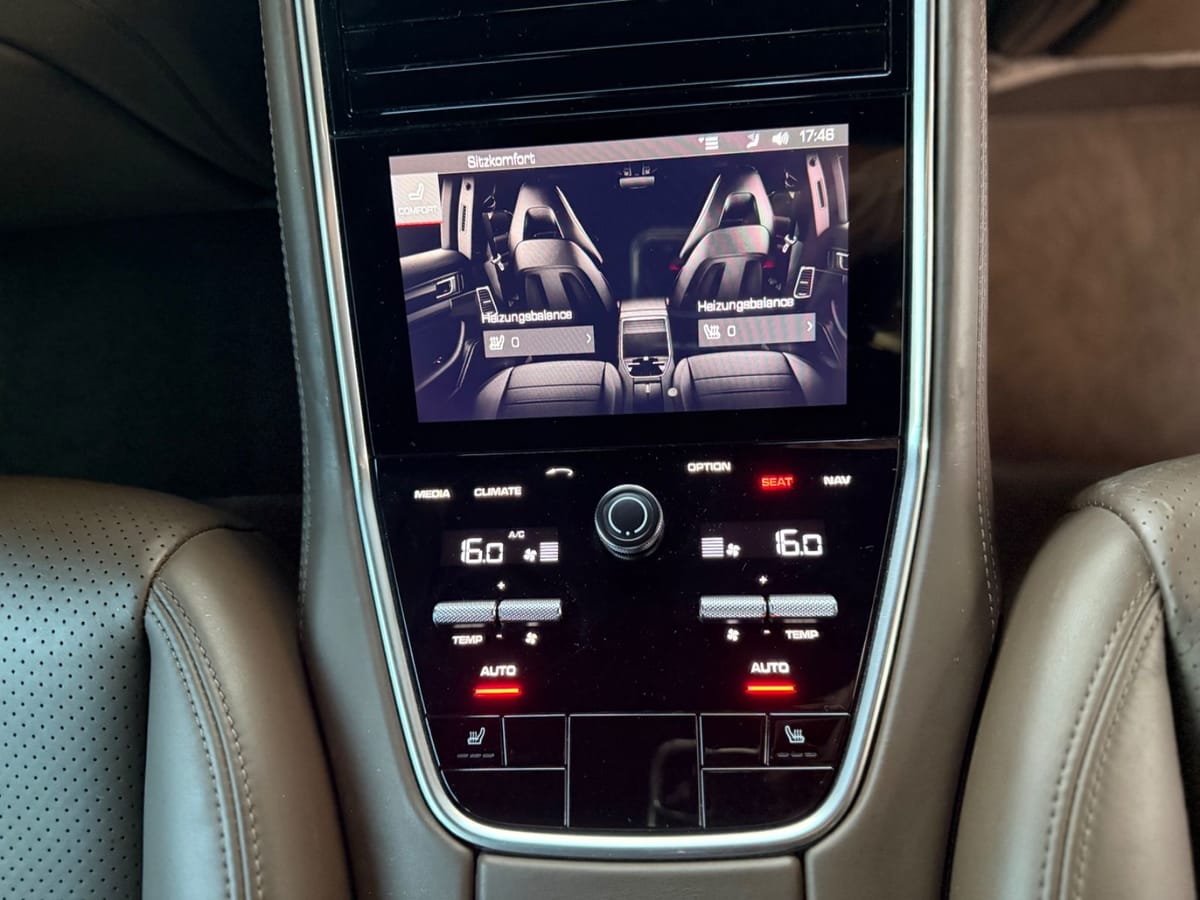 Porsche Panamera 4 E-Hybrid 2.Hand Approved Bose Chrono foto 17