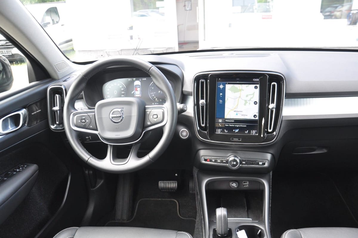 Volvo XC40 2.0 T4 Momentum Pro LED-AHK-KAM-SOUNDSYSTEM foto 16