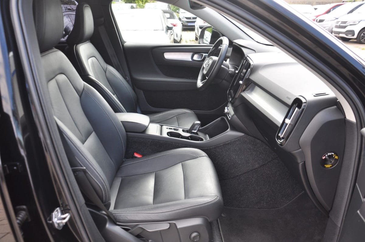 Volvo XC40 2.0 T4 Momentum Pro LED-AHK-KAM-SOUNDSYSTEM foto 18