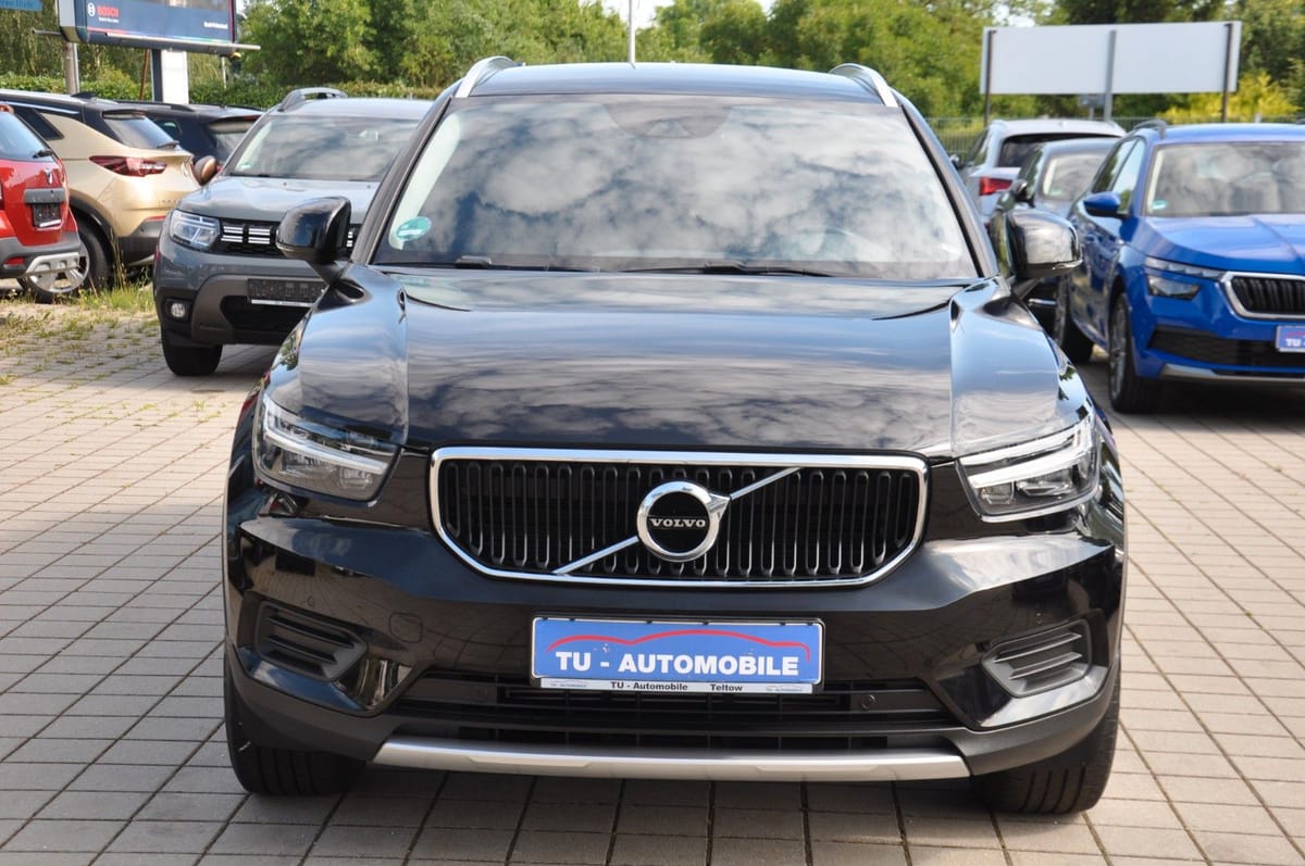 Volvo XC40 2.0 T4 Momentum Pro LED-AHK-KAM-SOUNDSYSTEM foto 3