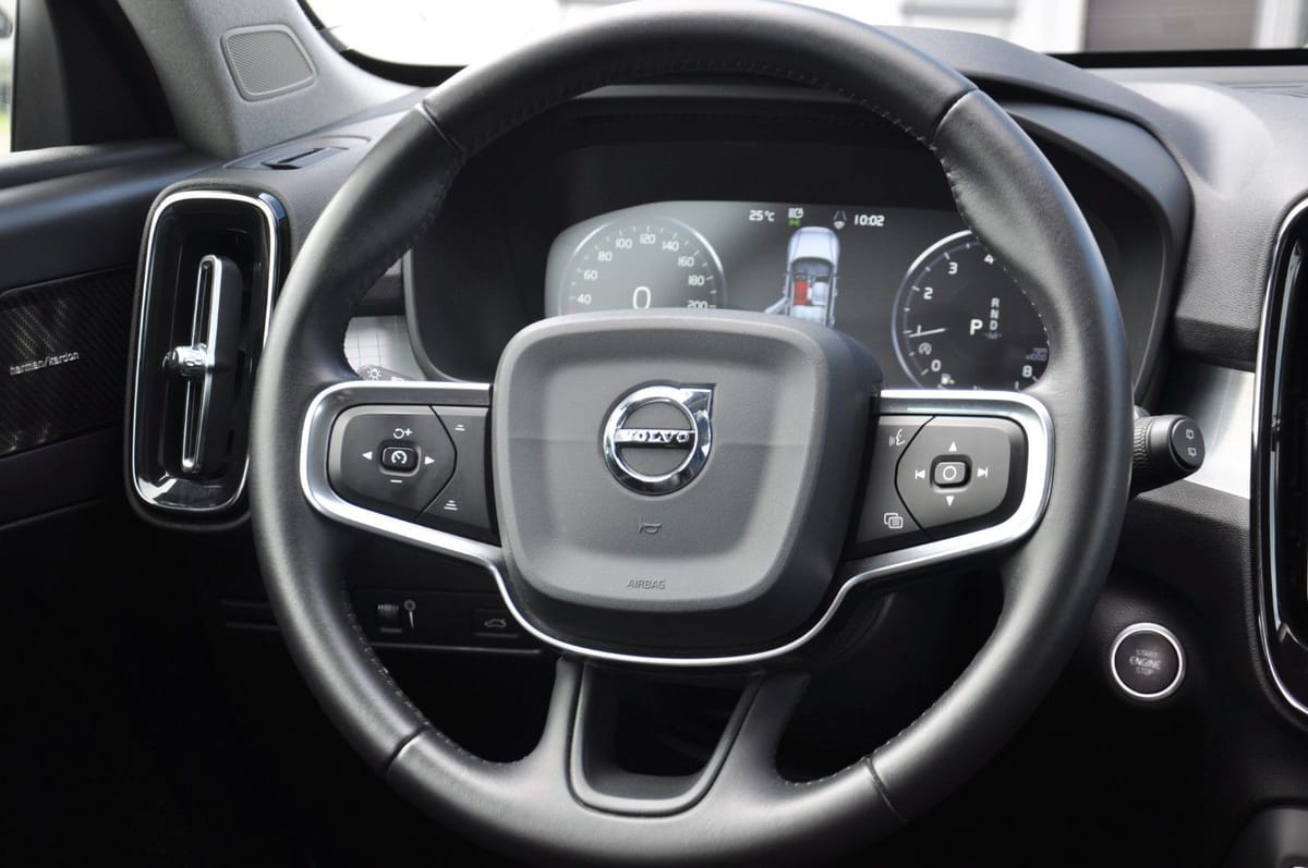 Volvo XC40 2.0 T4 Momentum Pro LED-AHK-KAM-SOUNDSYSTEM foto 21