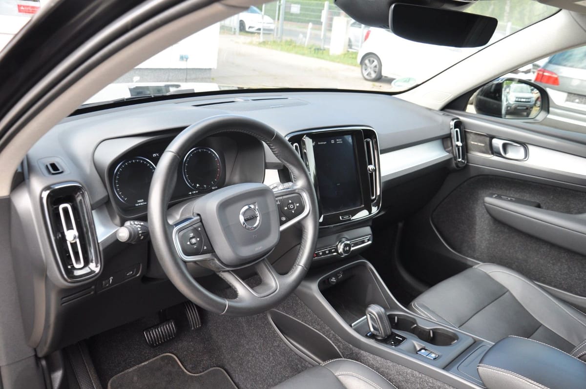 Volvo XC40 2.0 T4 Momentum Pro LED-AHK-KAM-SOUNDSYSTEM foto 22