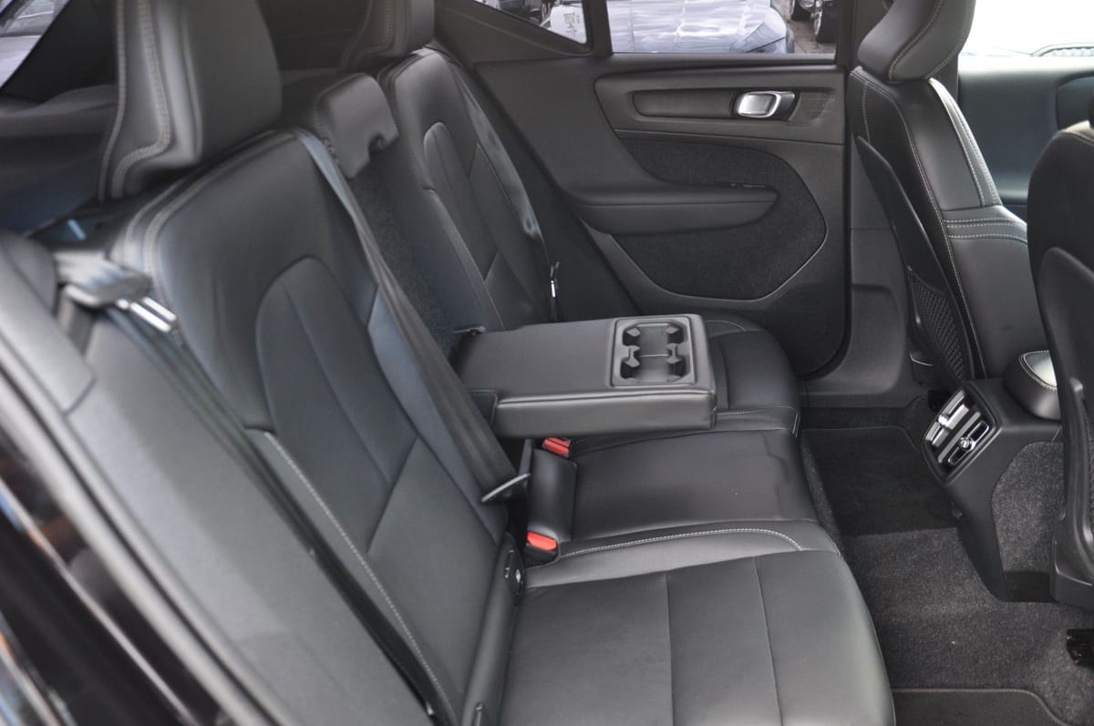Volvo XC40 2.0 T4 Momentum Pro LED-AHK-KAM-SOUNDSYSTEM foto 23