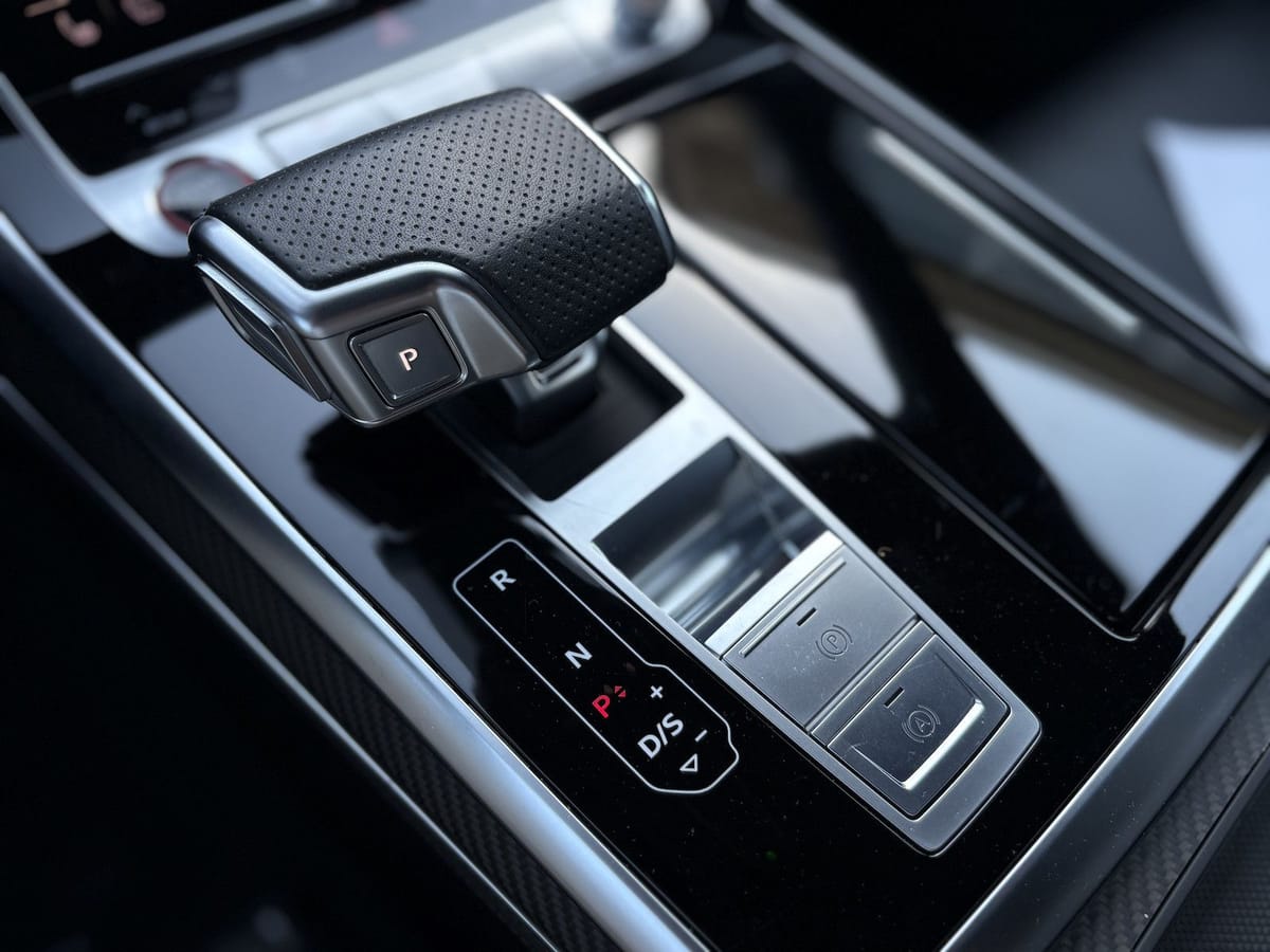 Audi RSQ8 4.0 TFSI quattro 360°/PANO/MEMORY/1.HAND foto 22