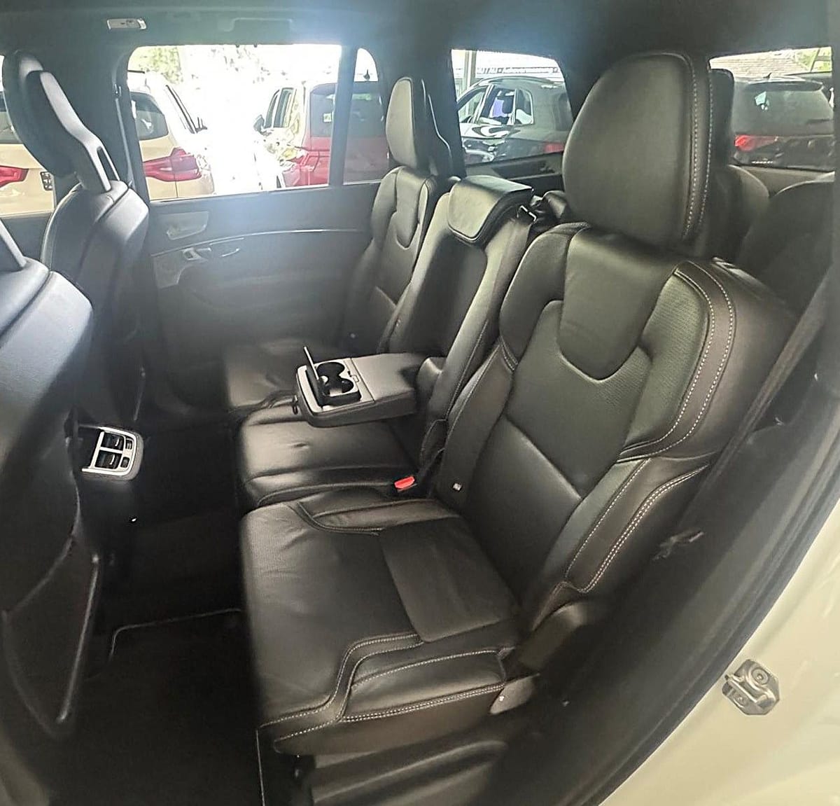 Volvo XC90 AWD R-Design 7-Sitzer 360° Key-GO Pano B&W foto 12