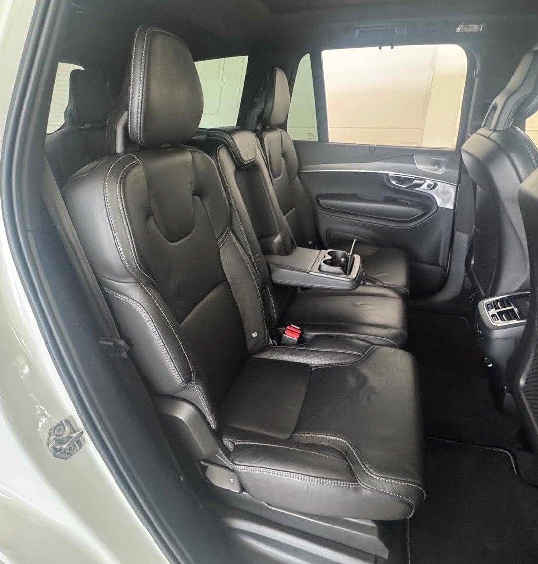 Volvo XC90 AWD R-Design 7-Sitzer 360° Key-GO Pano B&W foto 13