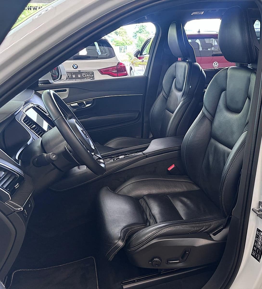 Volvo XC90 AWD R-Design 7-Sitzer 360° Key-GO Pano B&W foto 10