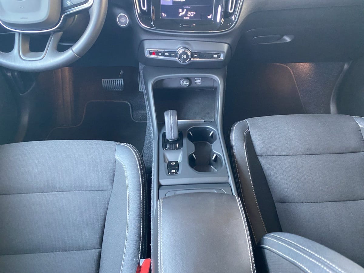 Volvo XC40 D3 Momentum Pro LED Navi SHZ Standh. 4xSHZ foto 9