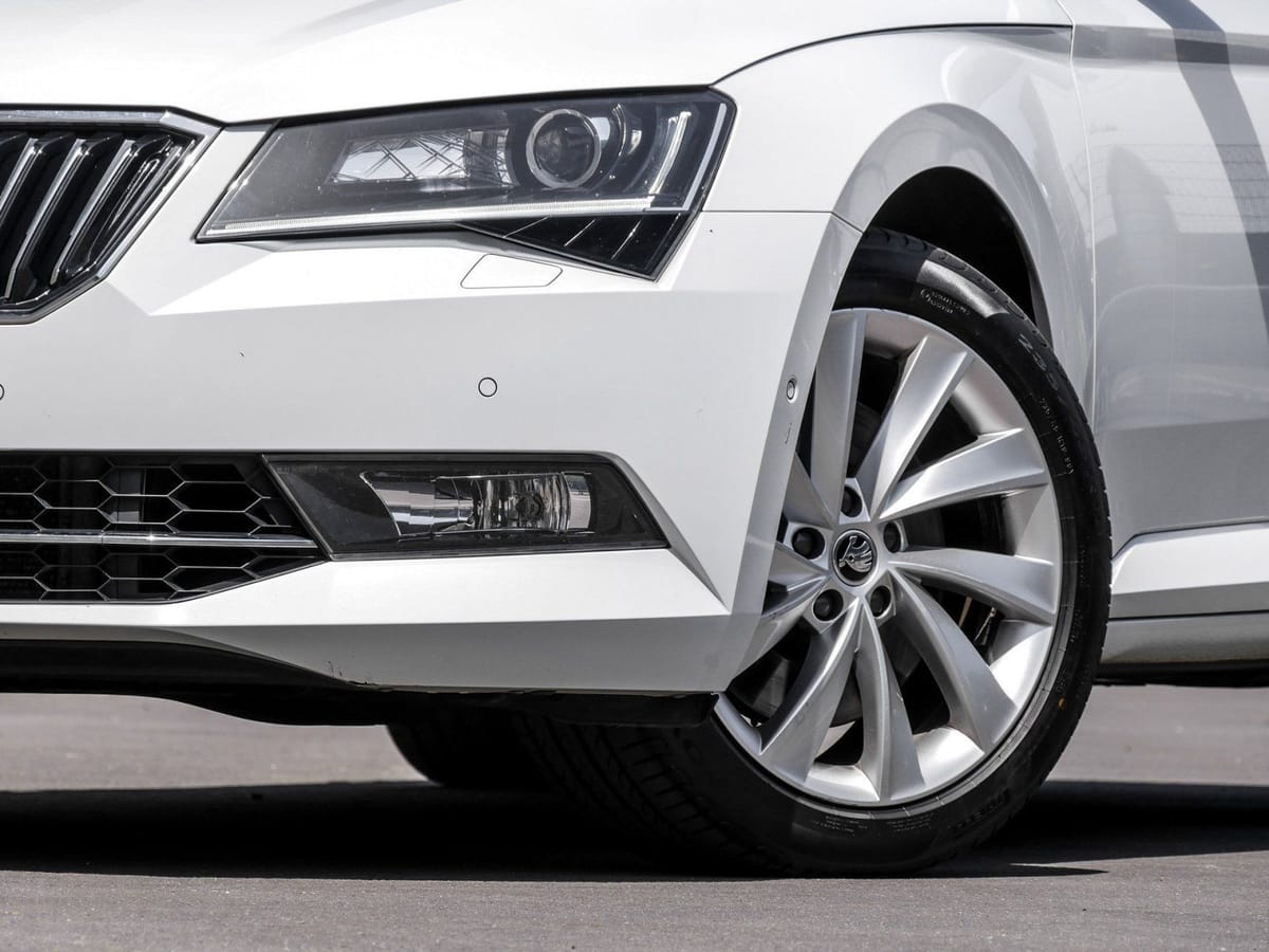Skoda Superb Style DSG 4x4 Navi Kamera PDC SHZ AHK foto 5