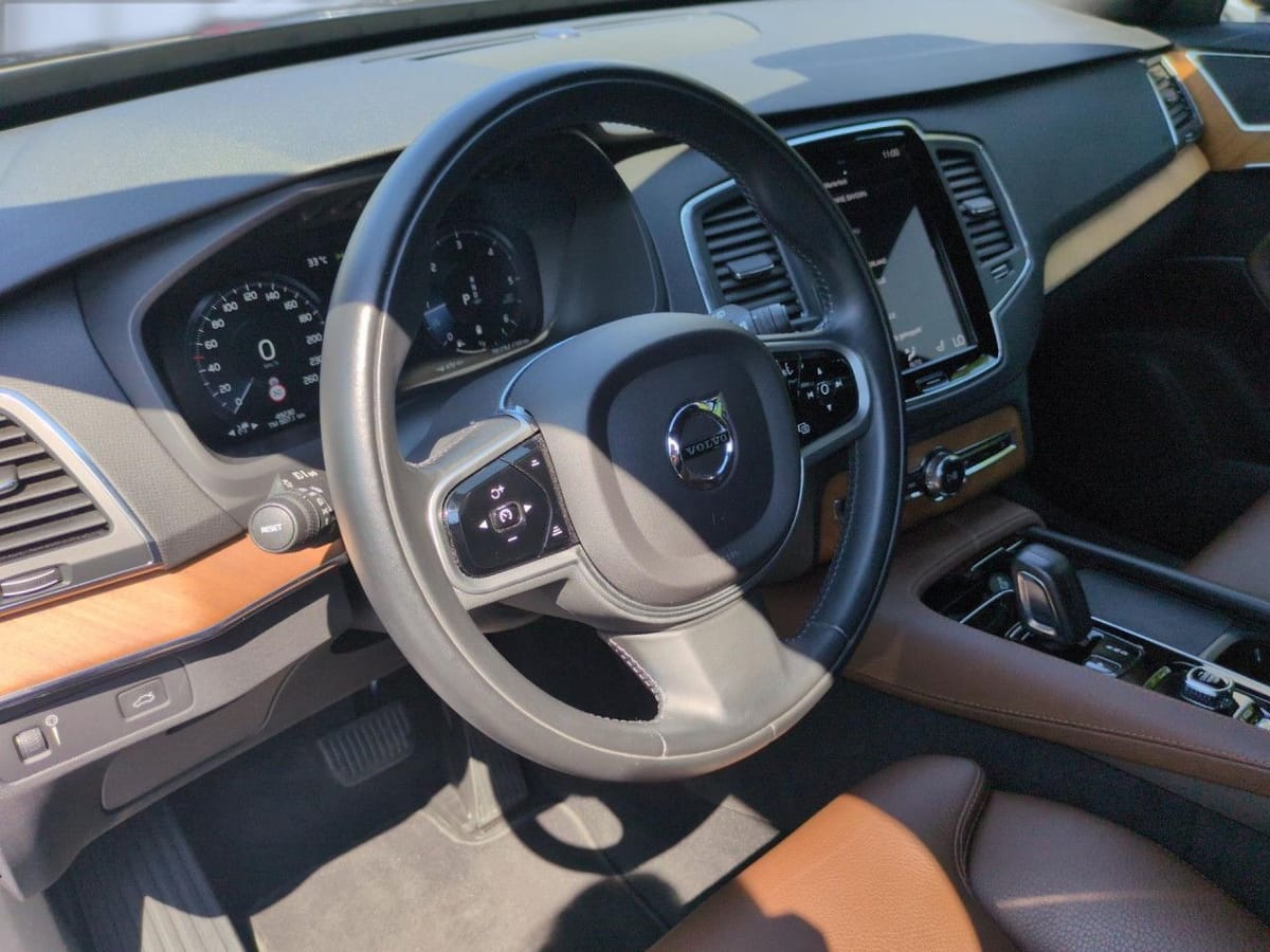 Volvo XC90 B5 (Diesel) Momentum Pro AWD Automatik Navi foto 11