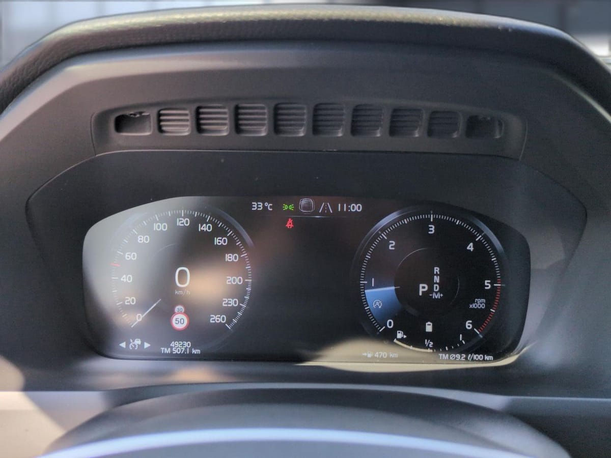 Volvo XC90 B5 (Diesel) Momentum Pro AWD Automatik Navi foto 13