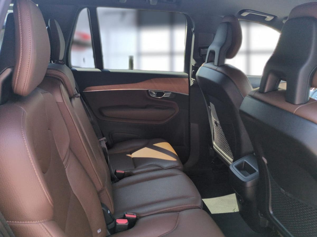 Volvo XC90 B5 (Diesel) Momentum Pro AWD Automatik Navi foto 22
