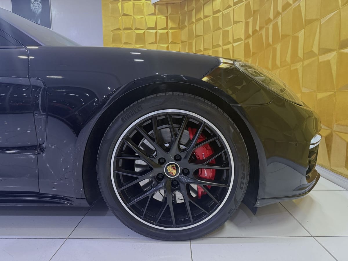 Porsche Panamera GTS Sport Turismo 21ZOLL CHRONO ACC ST foto 9