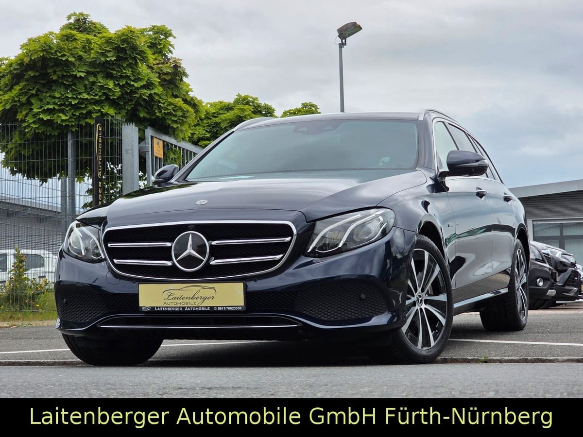 Mercedes-Benz E 300 de Avantgarde ACC HEAD-UP LED NAVI LEDER foto 1