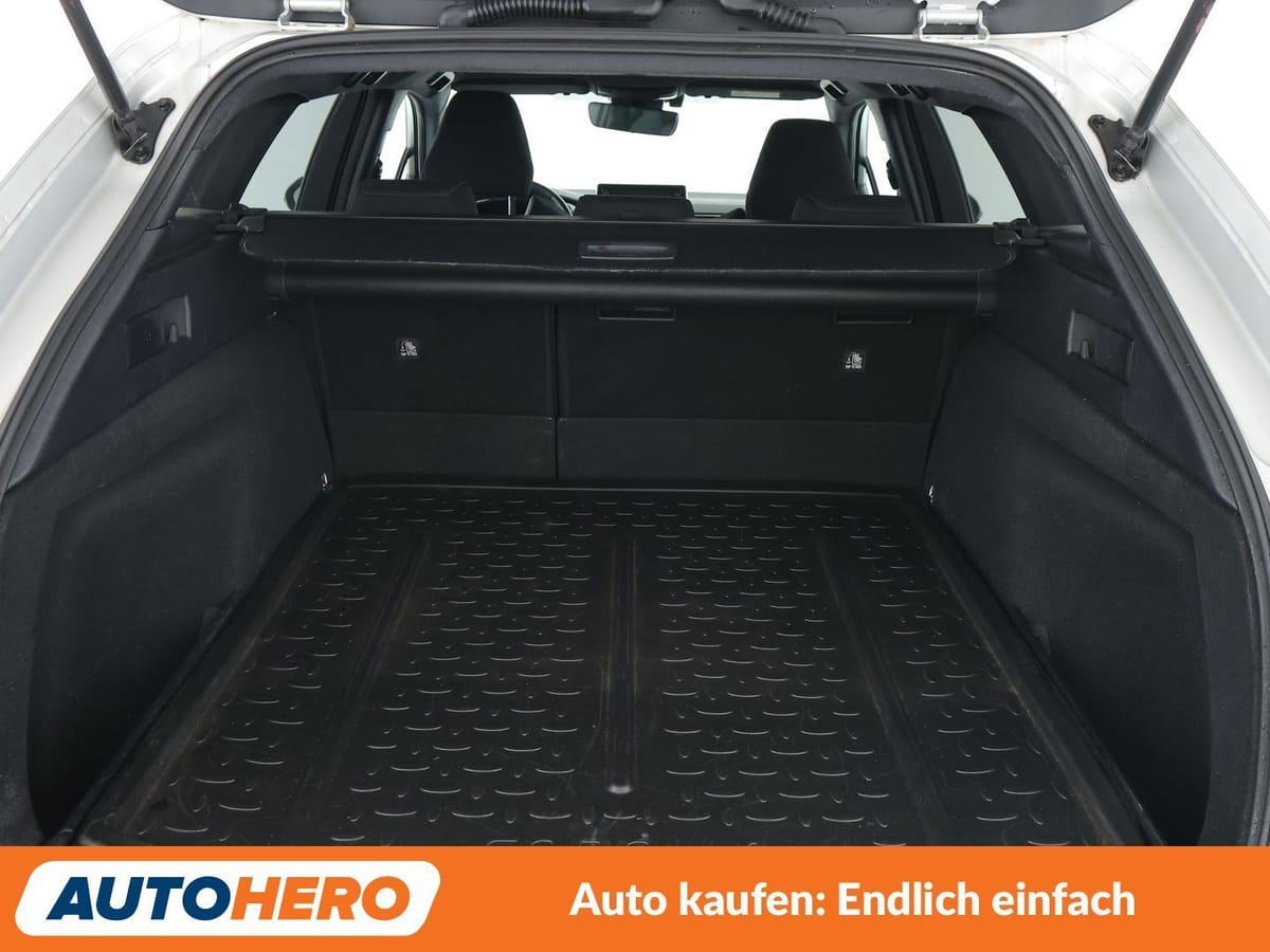 Toyota Corolla 1.8 Hybrid Team D Aut.*BI-LED*ACC*CAM* foto 18