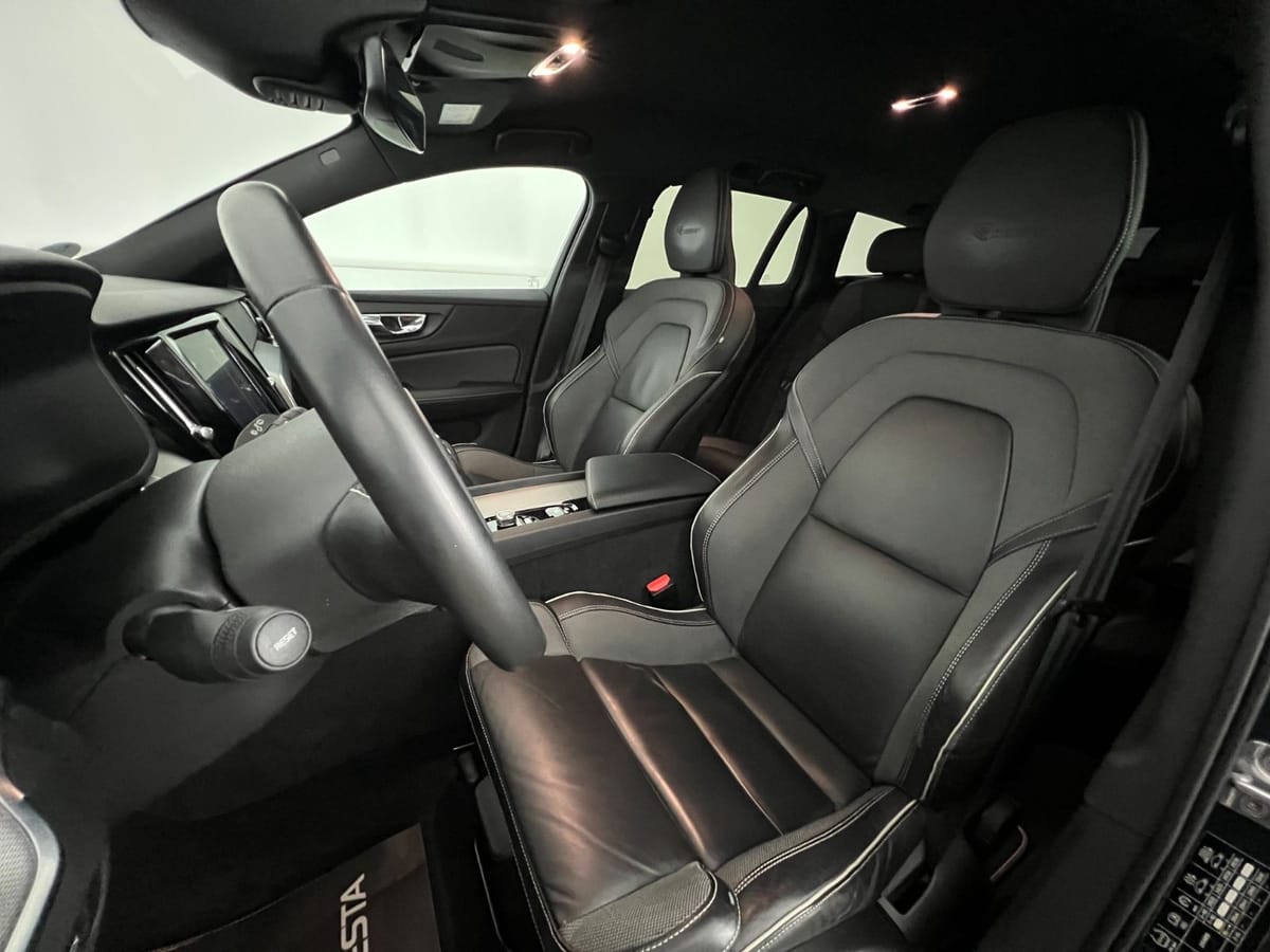 Volvo V60 R Design 310PS NUR 96.tKM 2.HD HK foto 15