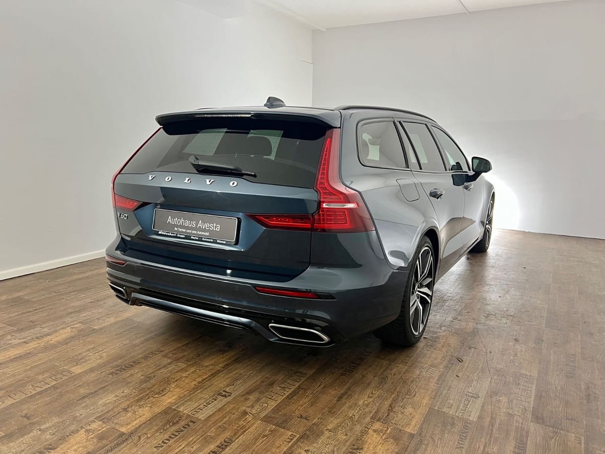 Volvo V60 R Design 310PS NUR 96.tKM 2.HD HK foto 4