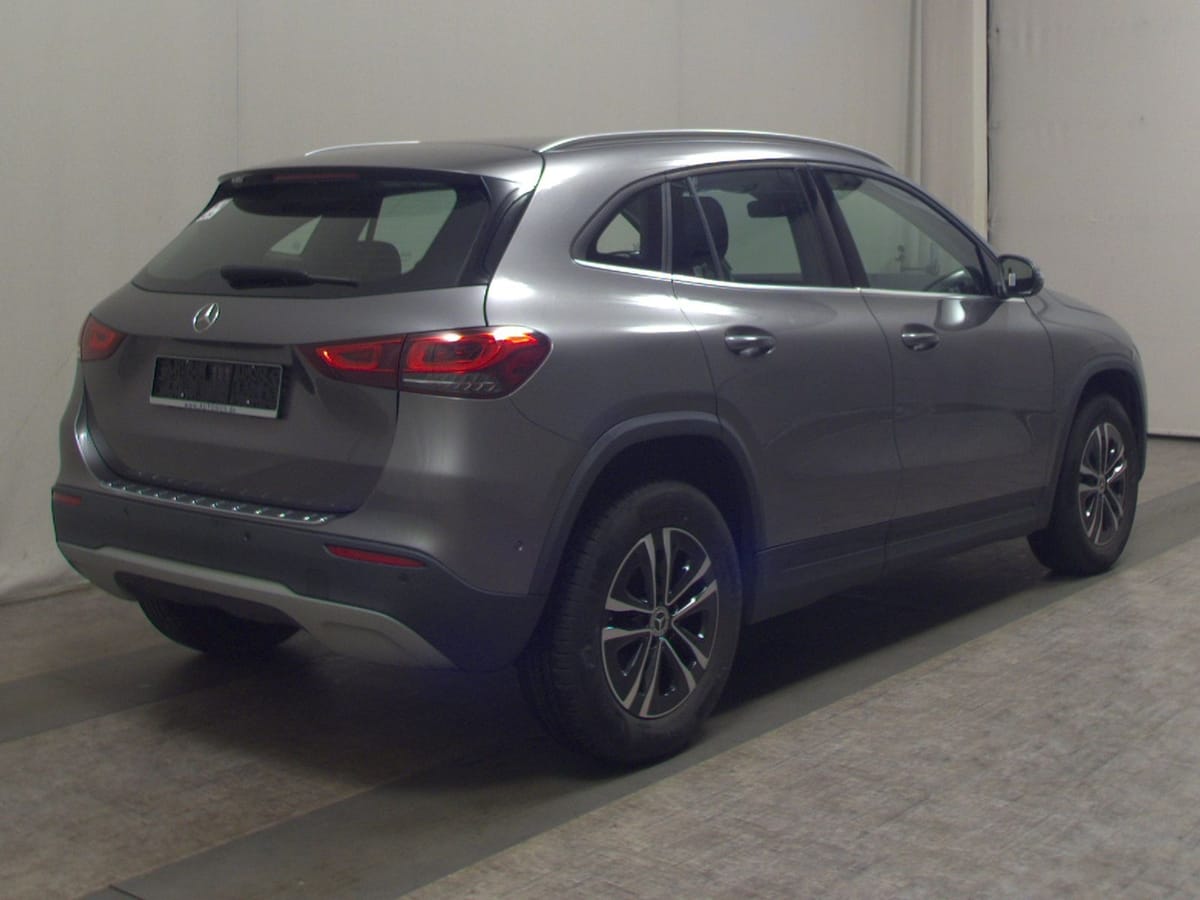 Mercedes-Benz GLA 180 d Style T-Leder Navi LED RFK PDC foto 4