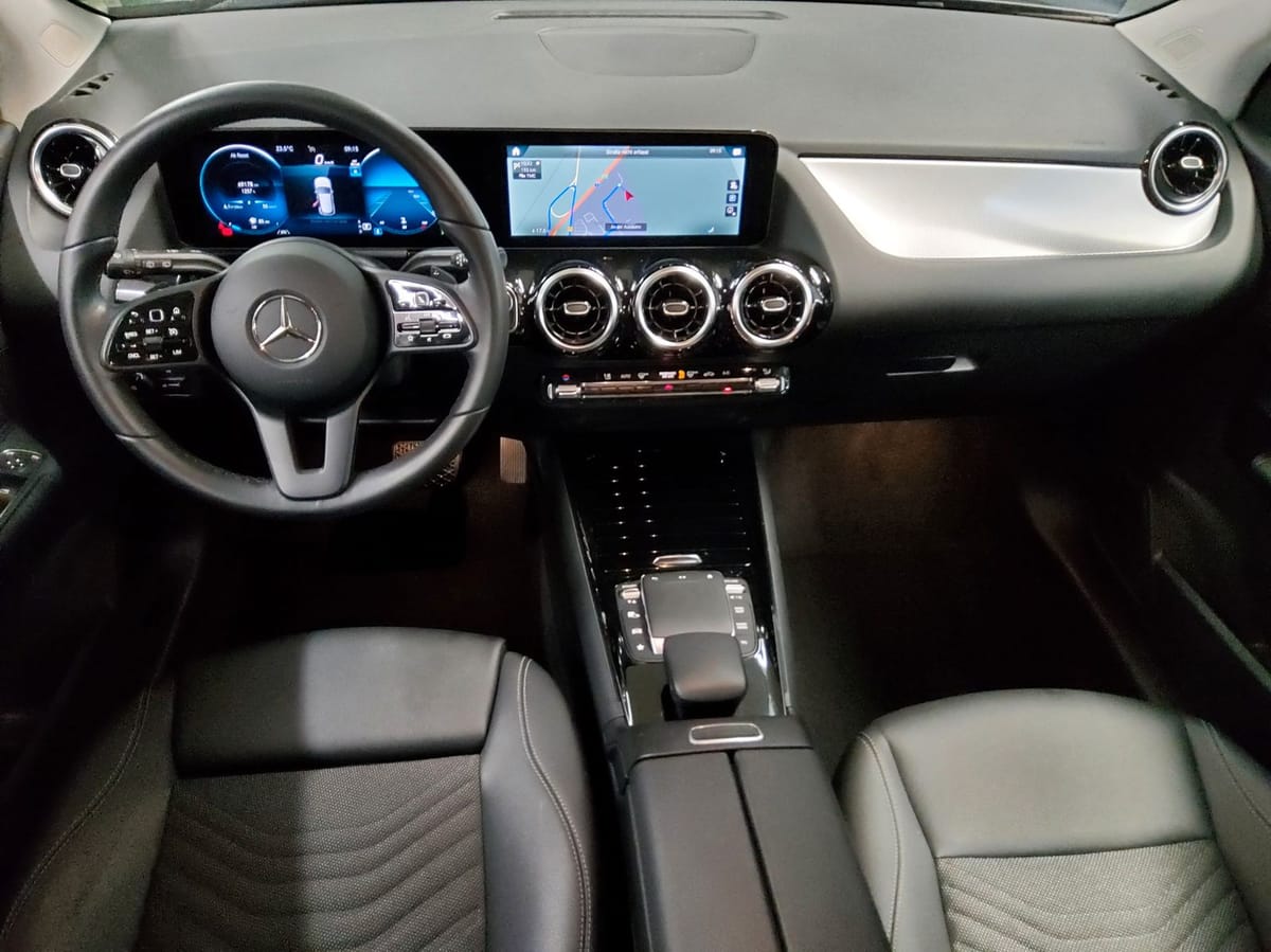Mercedes-Benz GLA 180 d Style T-Leder Navi LED RFK PDC foto 5