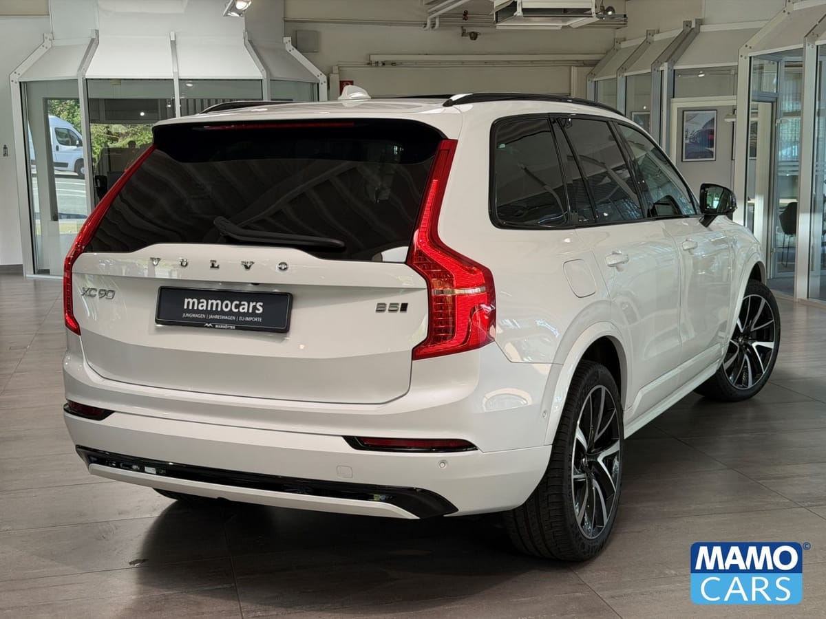 Volvo XC90 B5 AWD Ultimate Dark 7-Sitzer 0,99% AHK 360 foto 2