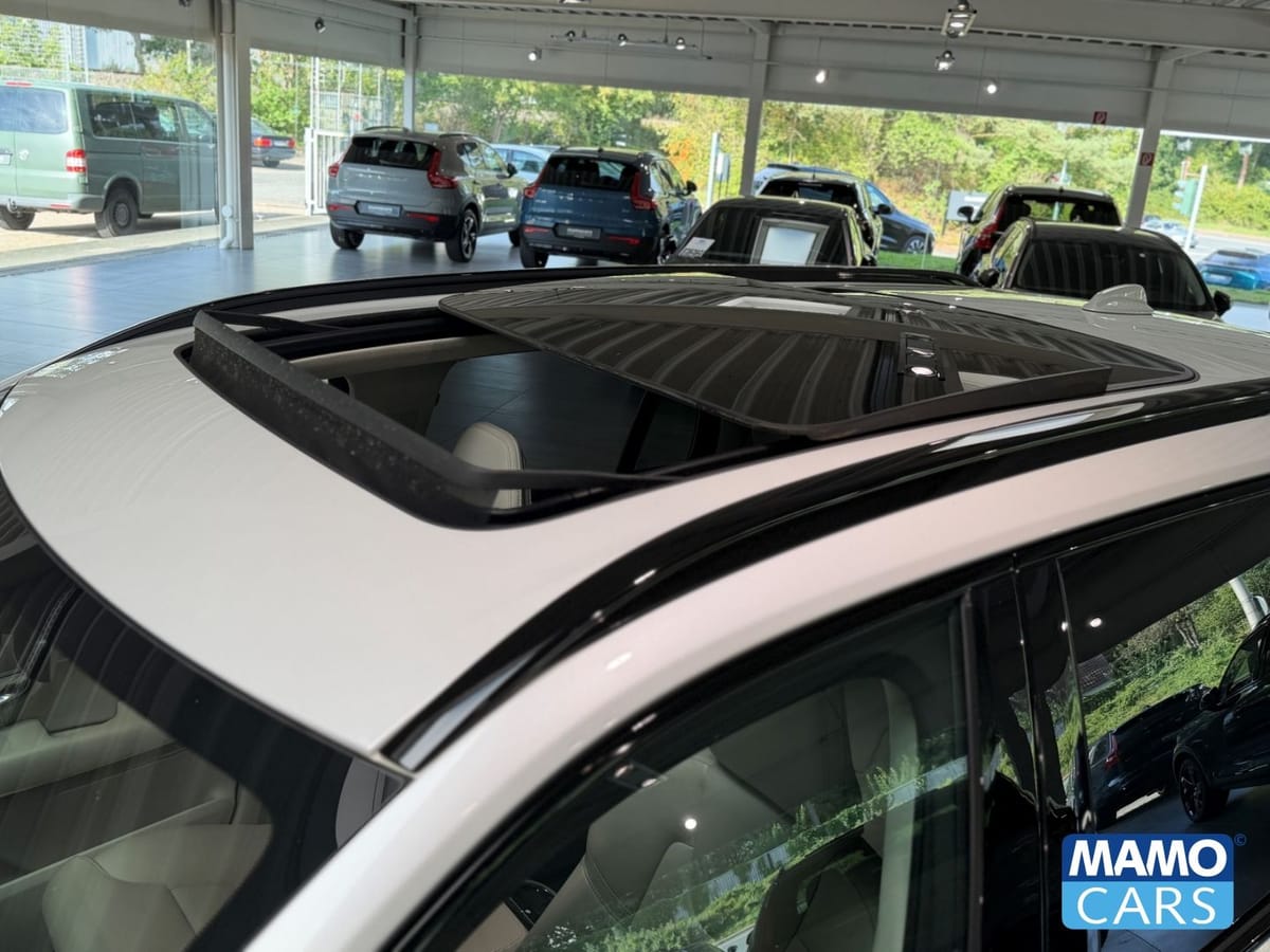 Volvo XC90 B5 AWD Ultimate Dark 7-Sitzer 0,99% AHK 360 foto 11