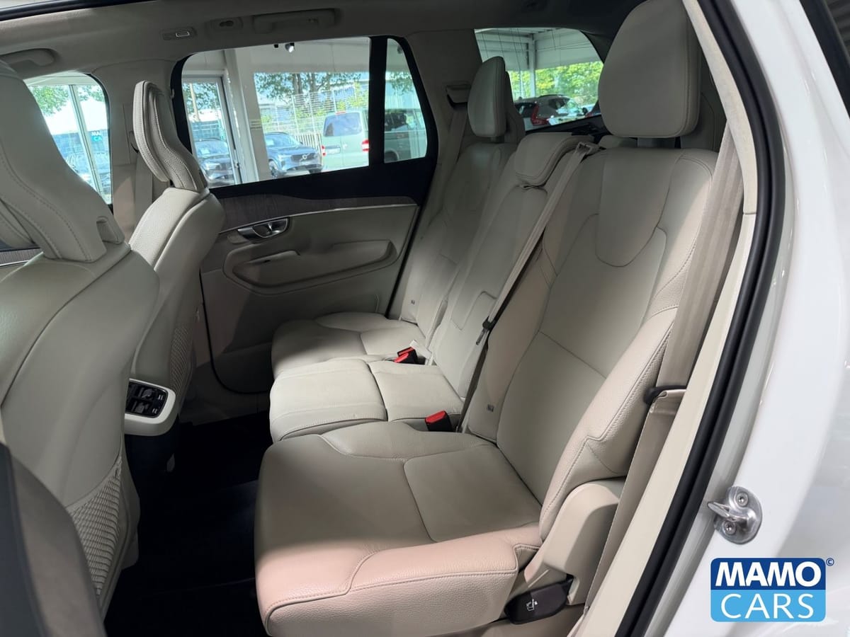 Volvo XC90 B5 AWD Ultimate Dark 7-Sitzer 0,99% AHK 360 foto 25