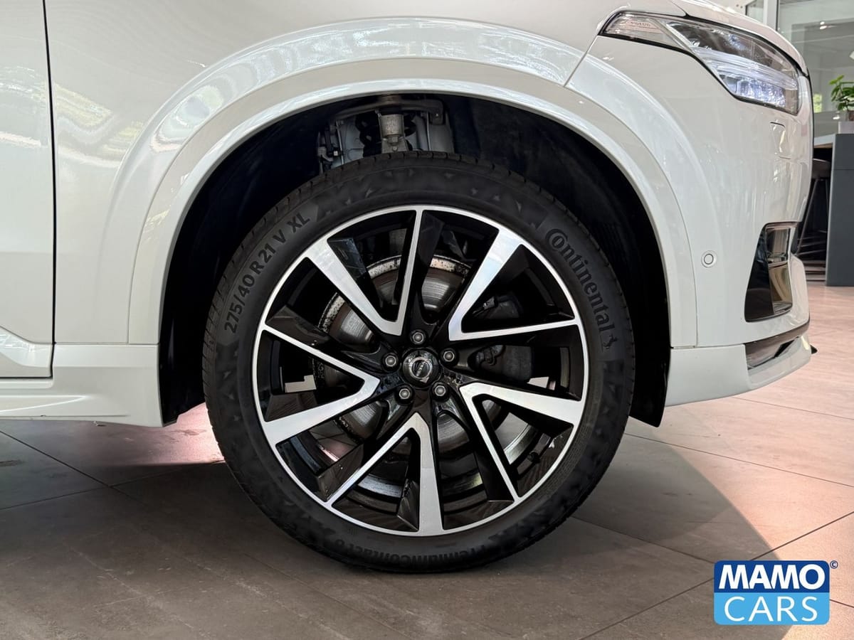 Volvo XC90 B5 AWD Ultimate Dark 7-Sitzer 0,99% AHK 360 foto 7