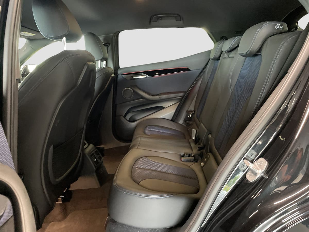 BMW X2 sDrive18i M Sport Navi Head-Up Parkassist foto 10