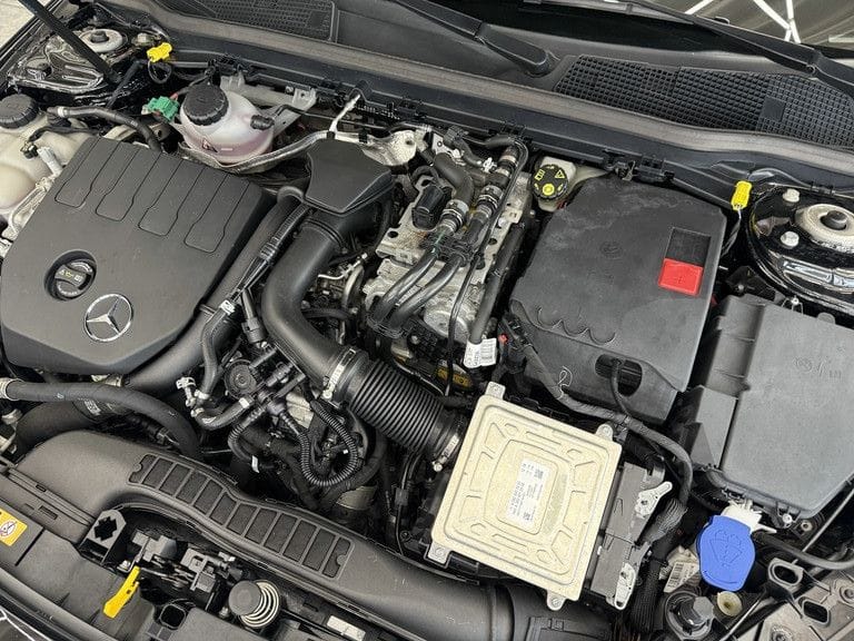 Mercedes-Benz CLA 250 Shooting Brake e, 1.Hd., Leder, MBUX foto 25