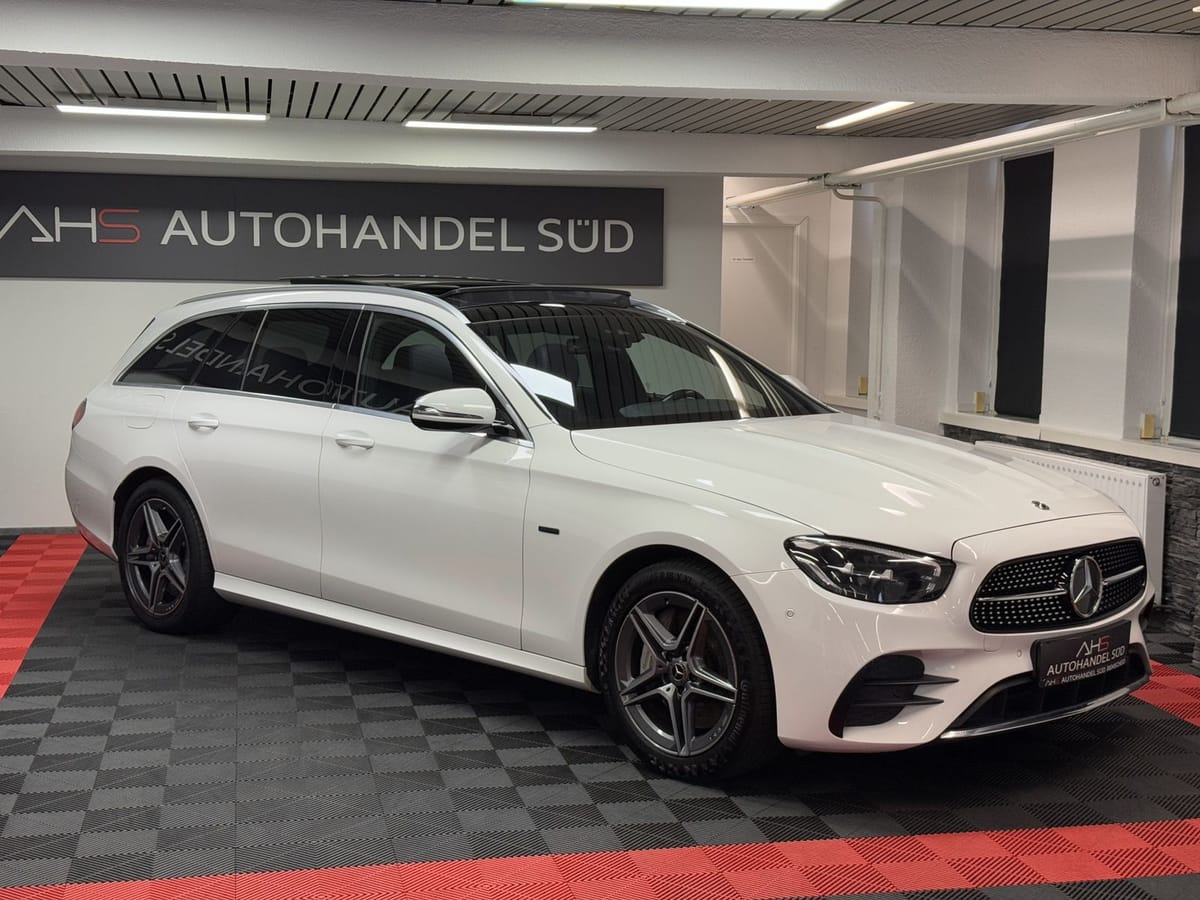 Mercedes-Benz E 300 de AMG-LINE PANO AHK foto 2