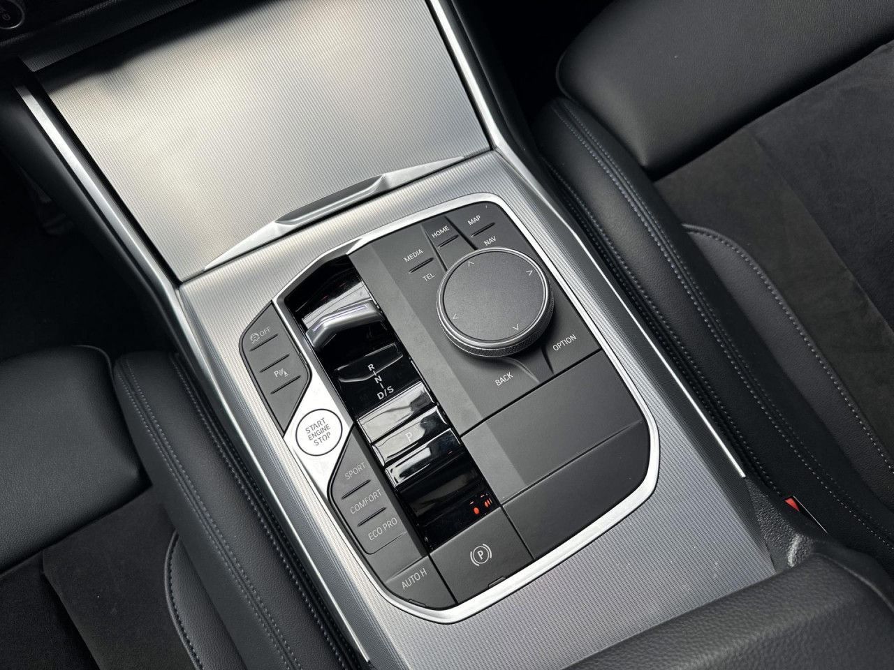 BMW 320d Touring M Sport LiCoPro ad. LED HiFi PA HUD foto 10