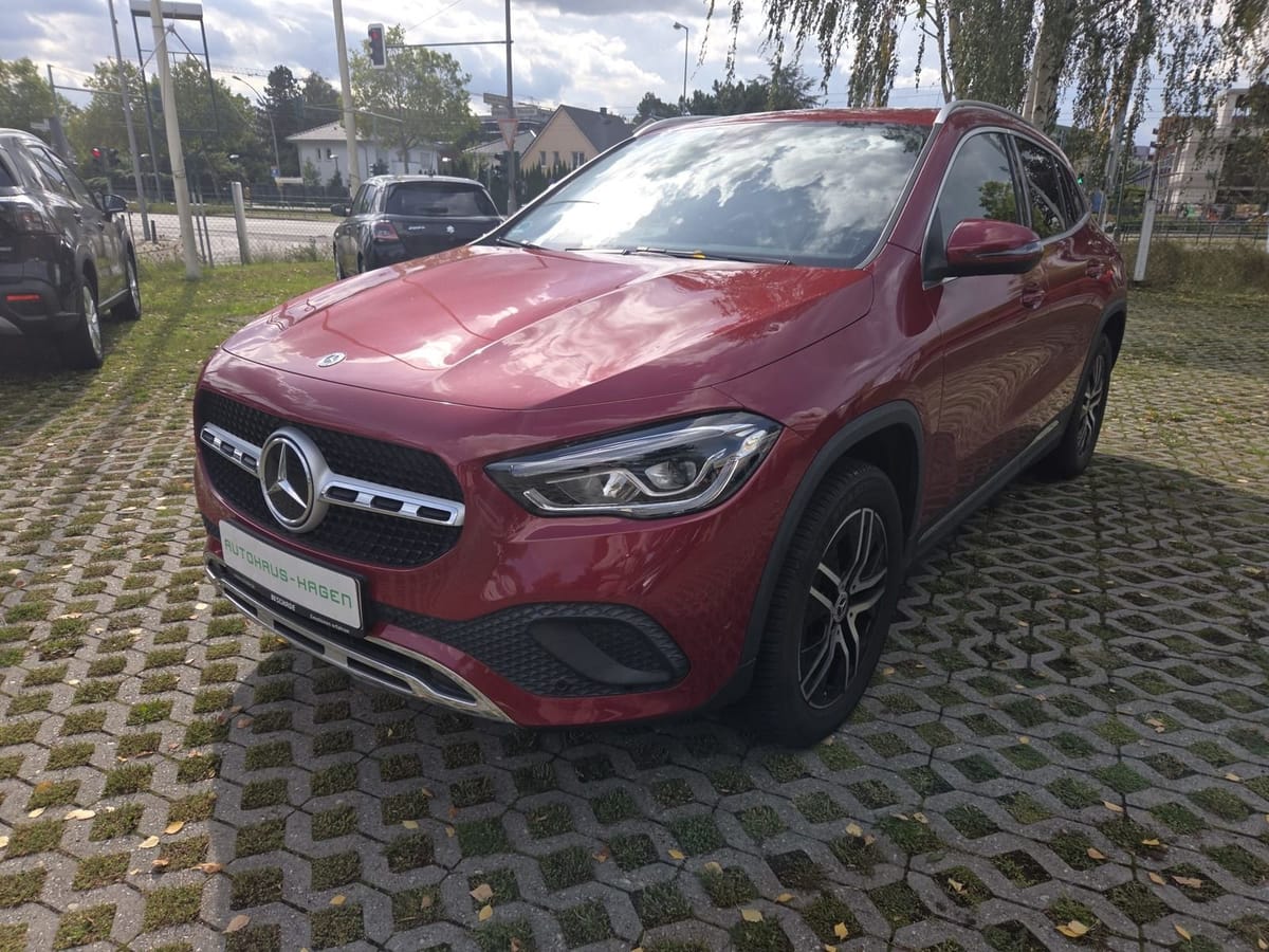 Mercedes-Benz GLA 250 e Progressive LED HP MBux Navi Spur foto 3