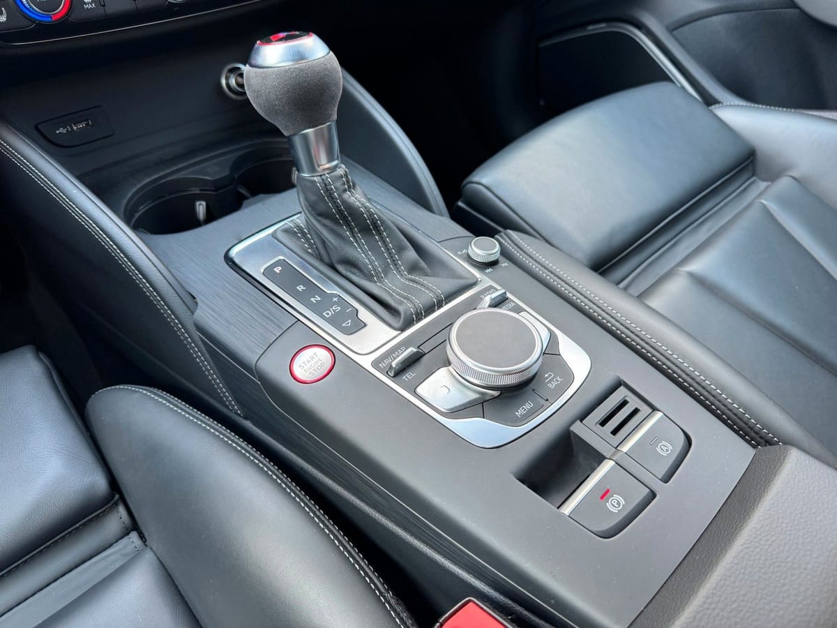 Audi RS3 Sportback 2.5 TFSI quattro BLACK LED B&O foto 12