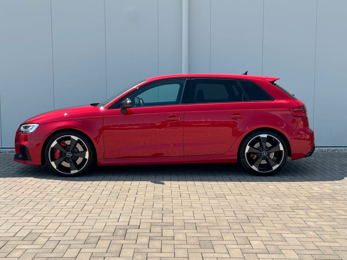 Audi RS3 Sportback 2.5 TFSI quattro BLACK LED B&O foto 5