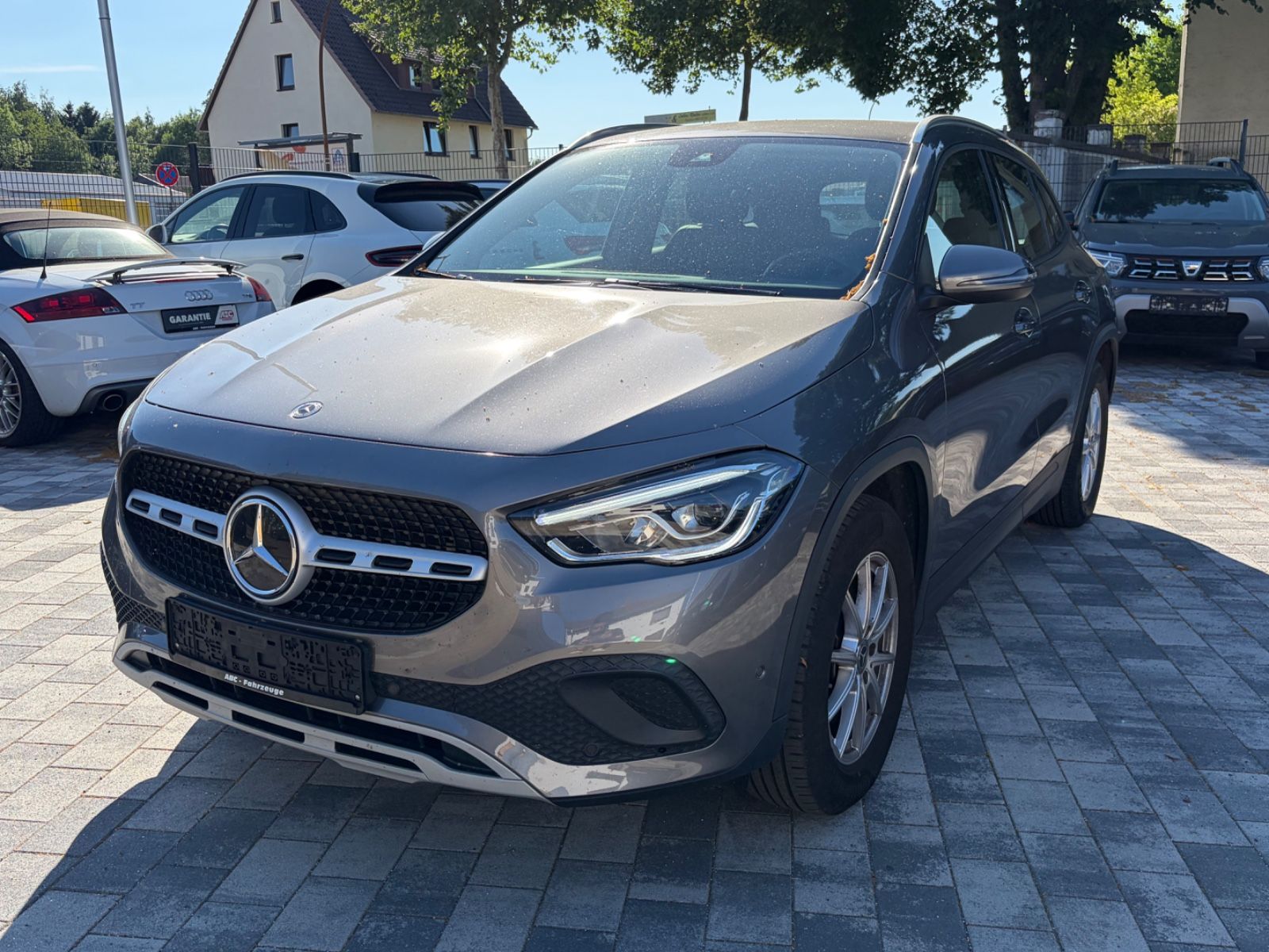Mercedes-Benz GLA 180 d 1.Hand / HU NEU / MB Scheckheft
