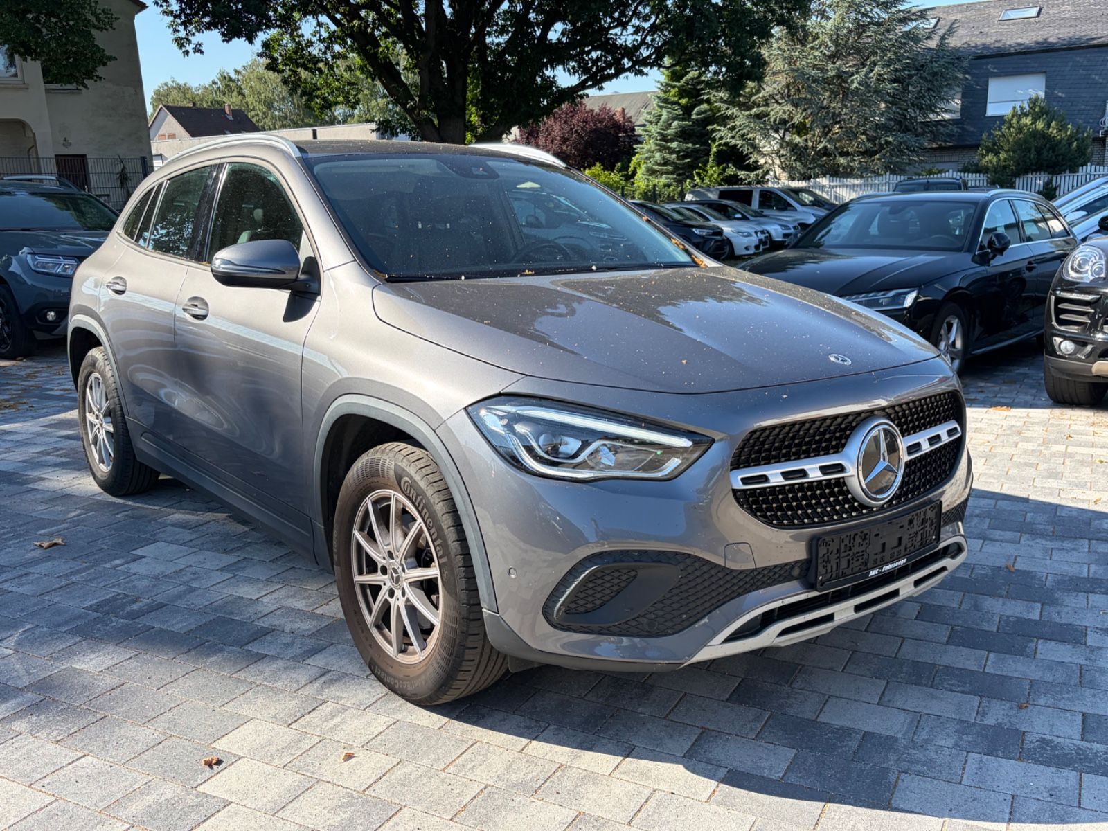 Mercedes-Benz GLA 180 d 1.Hand / HU NEU / MB Scheckheft foto 3