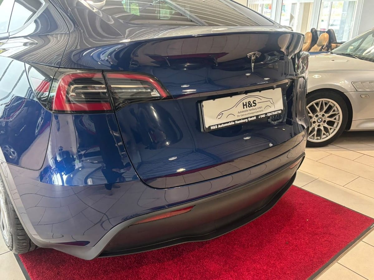 Tesla Model Y Long Range RWD foto 4